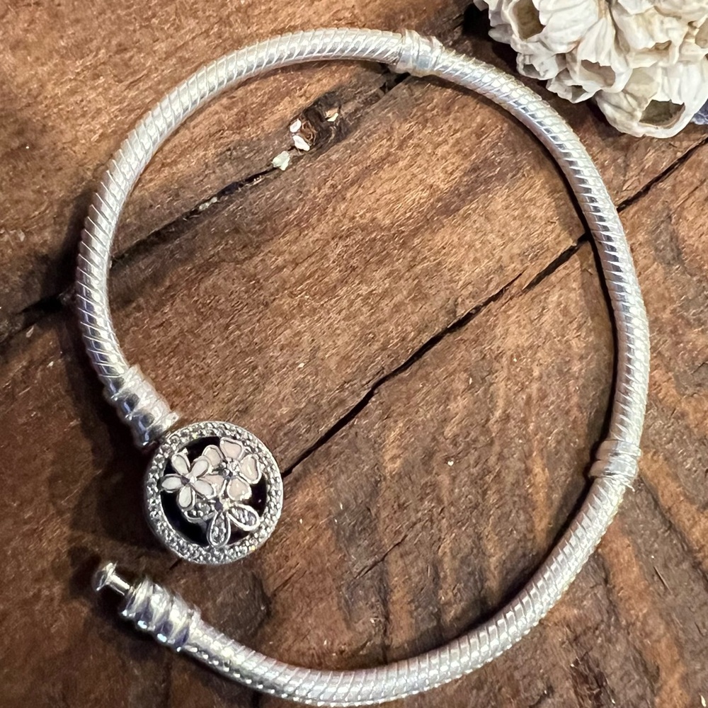 Authentic Pandora Bracelet Poetic Blooms Snake Silver Floral Pave Cz Round Clasp